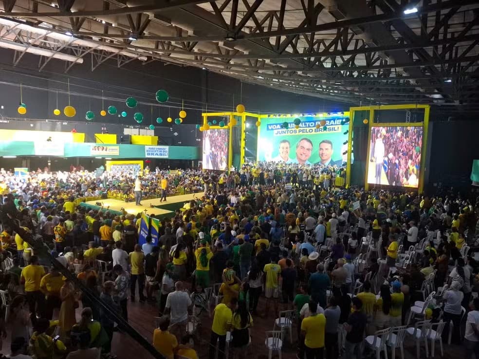 Flávio Bolsonaro encontra barreiras no Nordeste para campanha presidencial