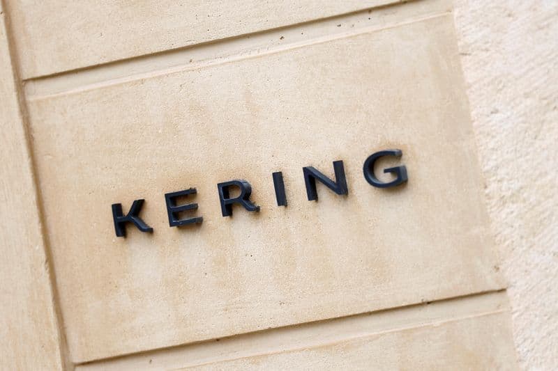 Kering registra queda de ações após promessas de reestruturação