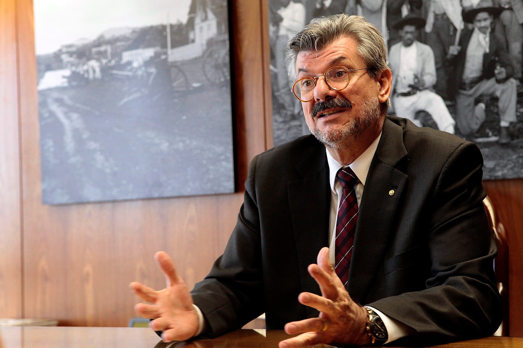AGU pede ao STF perda de cargo e suspensão de pagamentos de Marco Buzzi