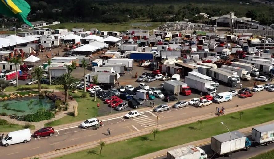 Ceasa realiza feira improvisada no estacionamento de Gravataí