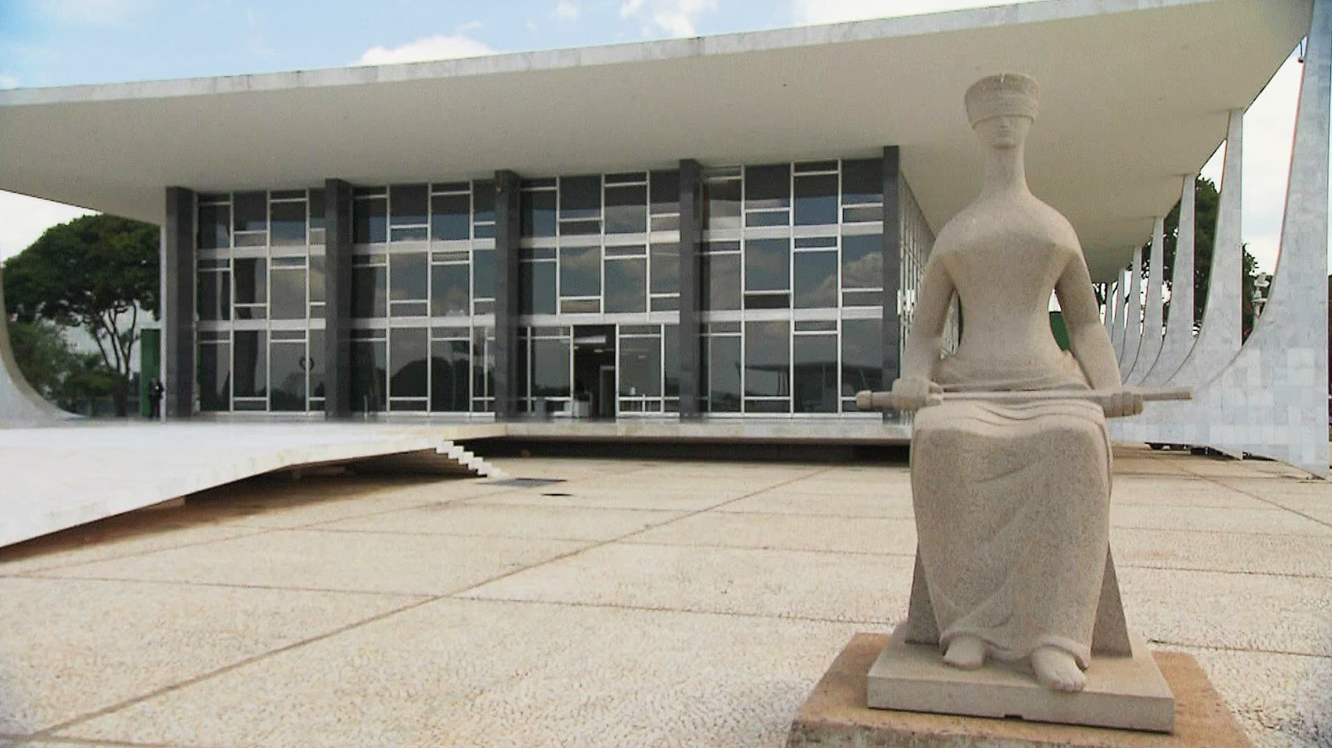 AGU solicita investigação sobre uso de recursos dos EUA contra o STF