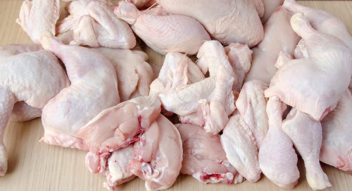 Exportação de frango registra recorde, mas preços internos sobem lentamente