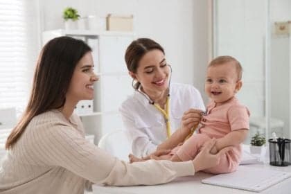 Sintomas preocupantes em crianças exigem avaliação médica imediata