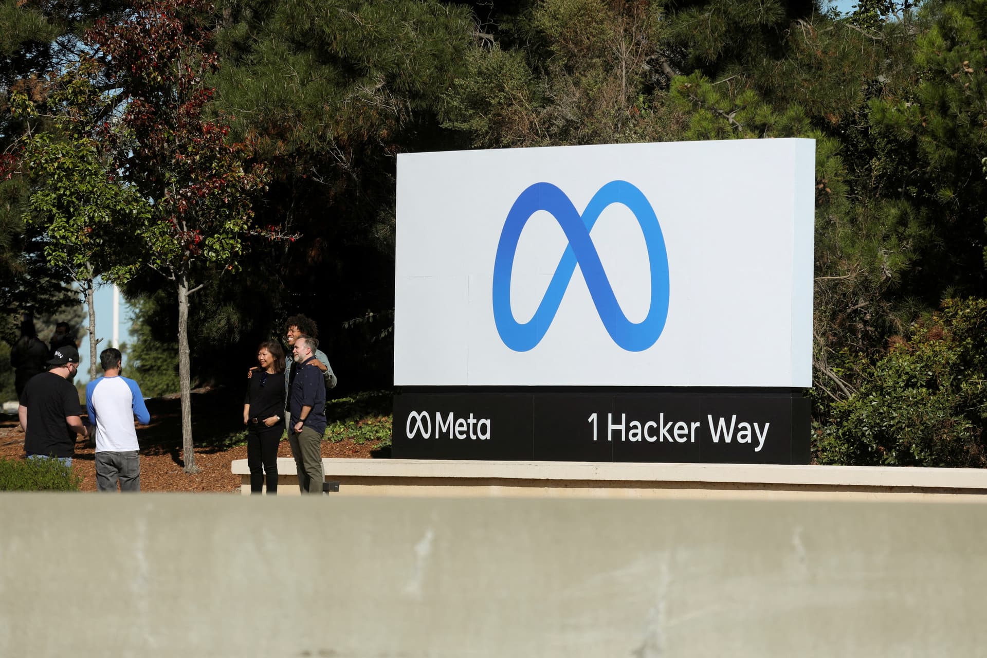 Meta enfrenta crise interna em meio a investimento em IA