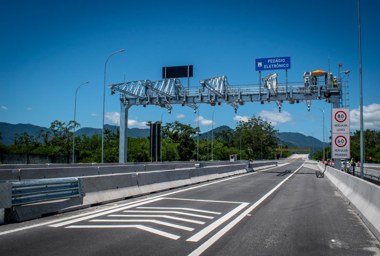 Atualização do aplicativo CNH permite consulta a pedágios free flow