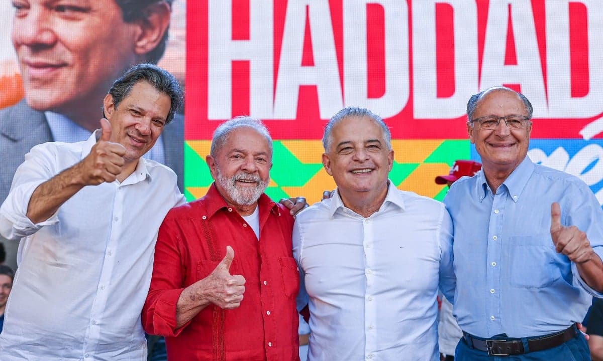 PT confirma PSB como vice nas candidaturas de Lula e Haddad