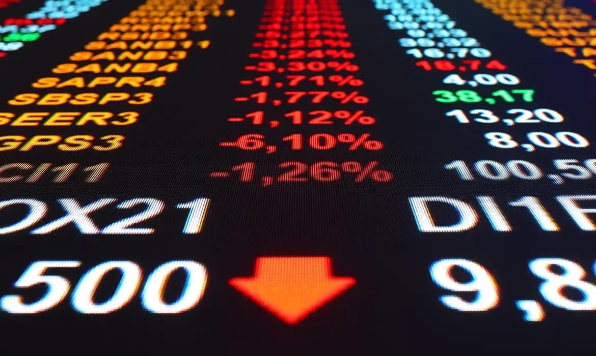 Mercado financeiro aguarda desfecho sobre o Estreito de Ormuz