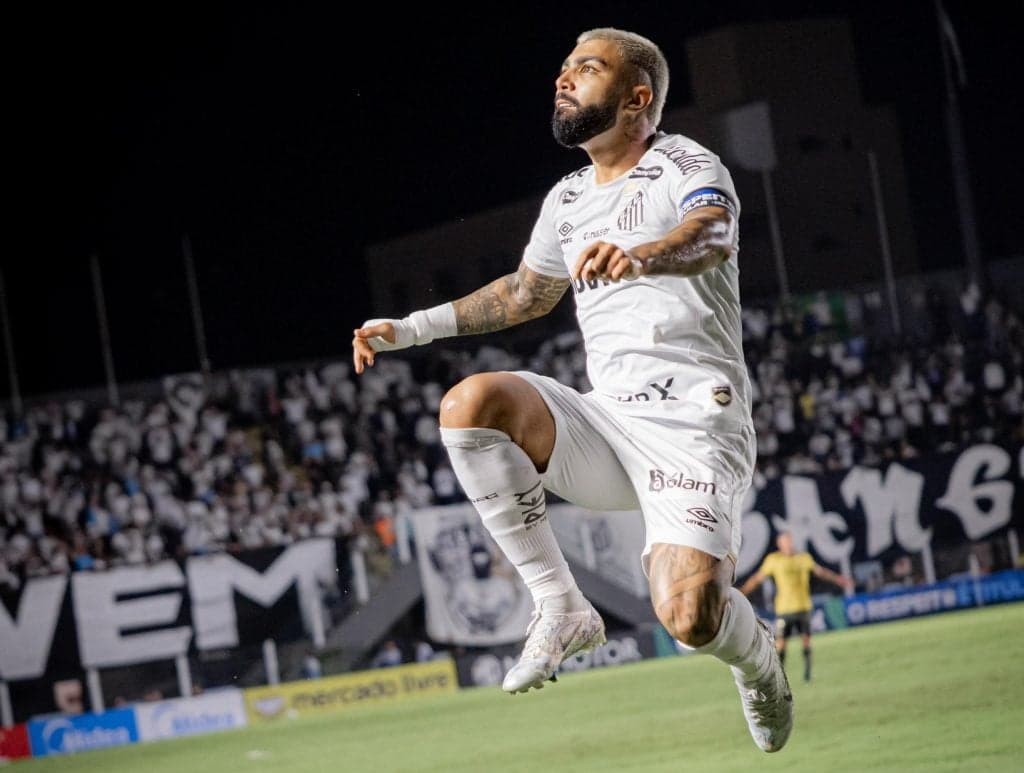 Santos avalia manter Gabigol após empréstimo até 2026