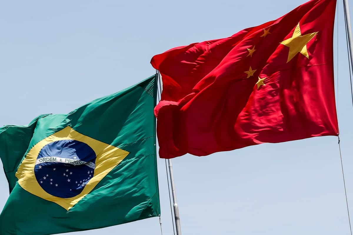 Brasil e China podem aumentar voos diretos e formação de pilotos