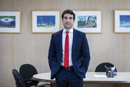 Política monetária do Brasil gera frustração entre economistas