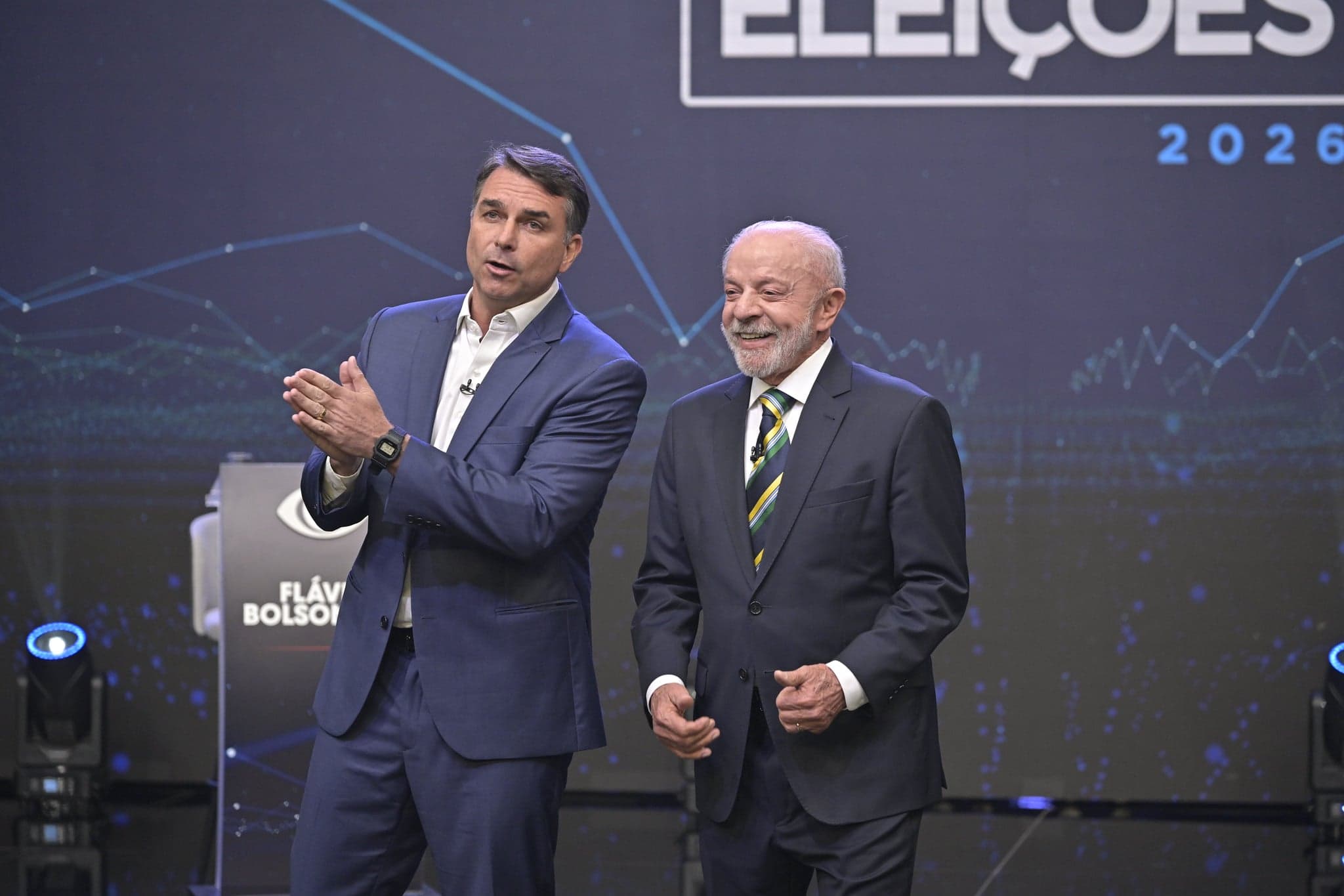 Debate na Band: Lula e Flávio Bolsonaro trocam ataques sem propostas claras