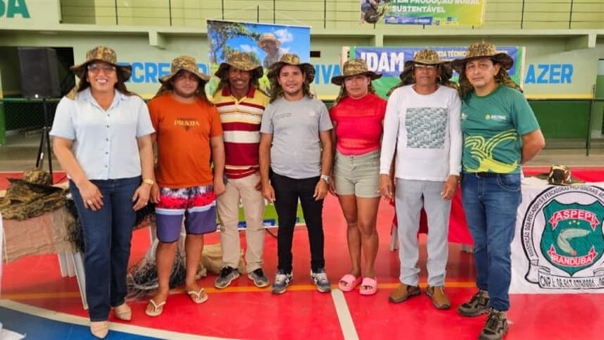 Idam entrega recursos a agricultores de Iranduba para impulsionar atividades