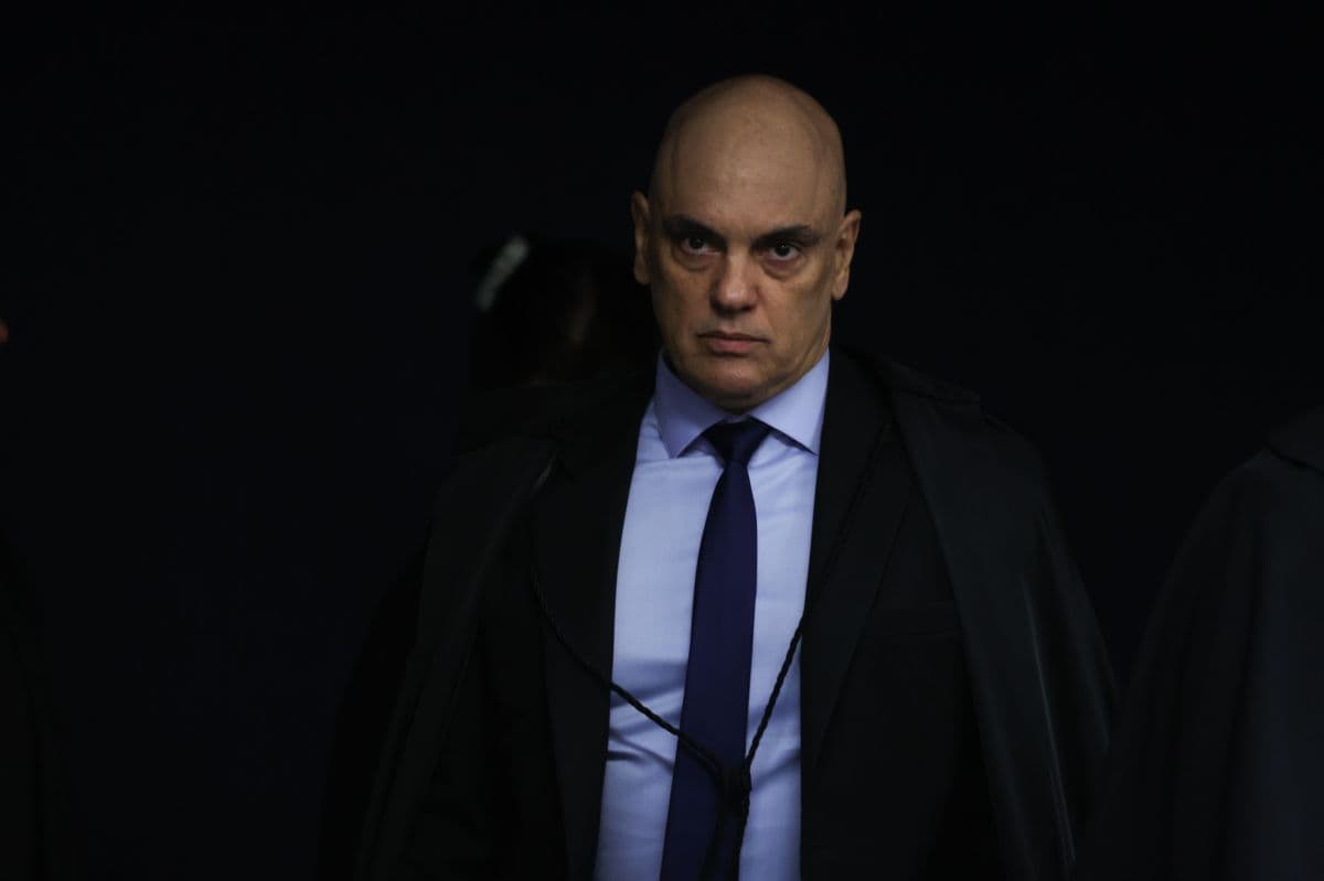 Ministro Alexandre de Moraes é alvo de reportagem sobre voos questionáveis