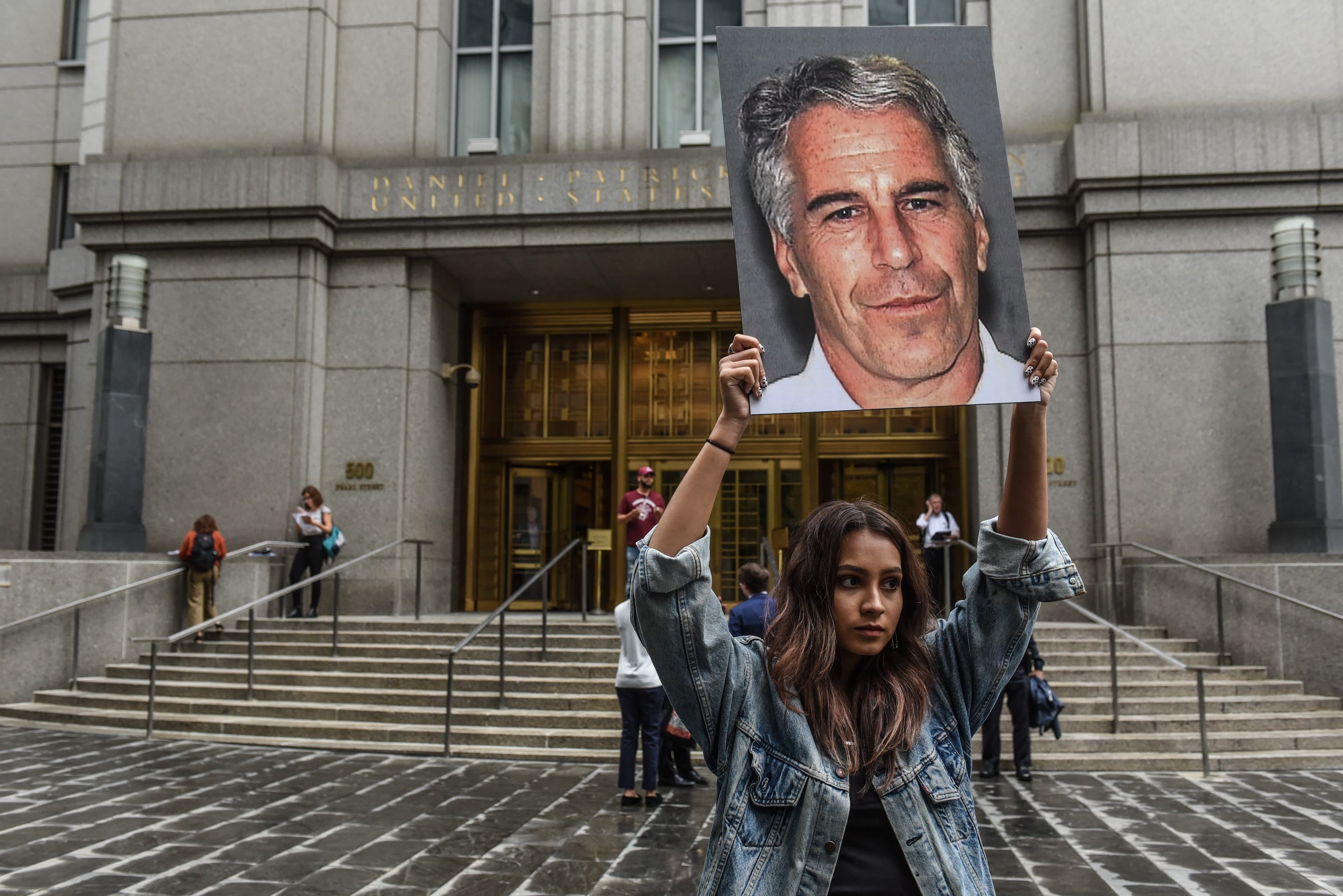 Bank of America concorda em pagar US$ 72,5 milhões por ações ligadas a Jeffrey Epstein