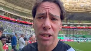Investidor Surge ao Lado da Direção do Vasco Durante o Jogo