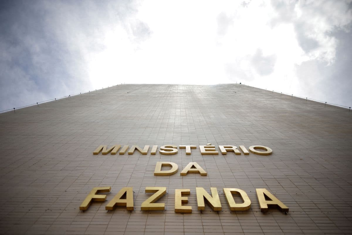 Governo projeta impacto fiscal de R$ 6,2 bilhões com medidas contra conflito no Oriente Médio