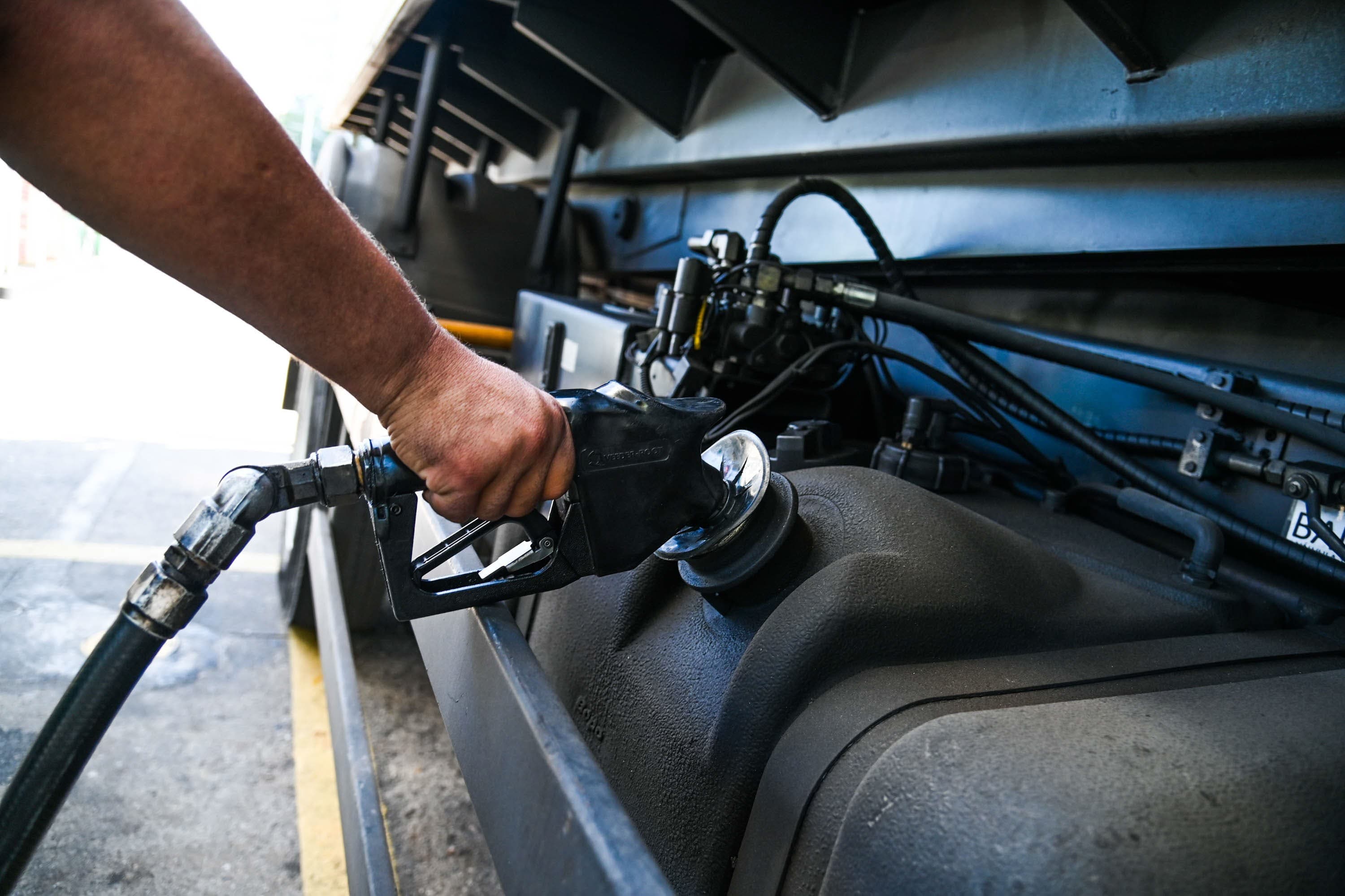 Guerra no Oriente Médio impacta abastecimento de diesel no Rio Grande do Sul