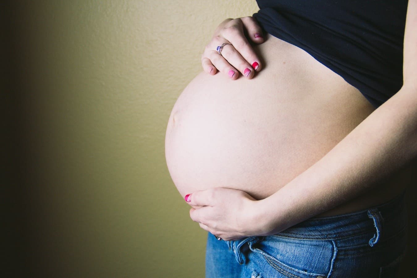 STF avança na equiparação da licença maternidade para mães adotivas e biológicas