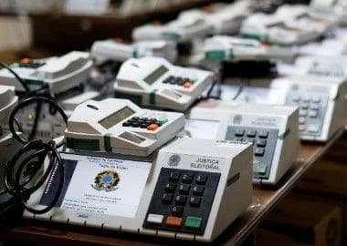 TRE-RJ altera locais de votação em áreas controladas por facções