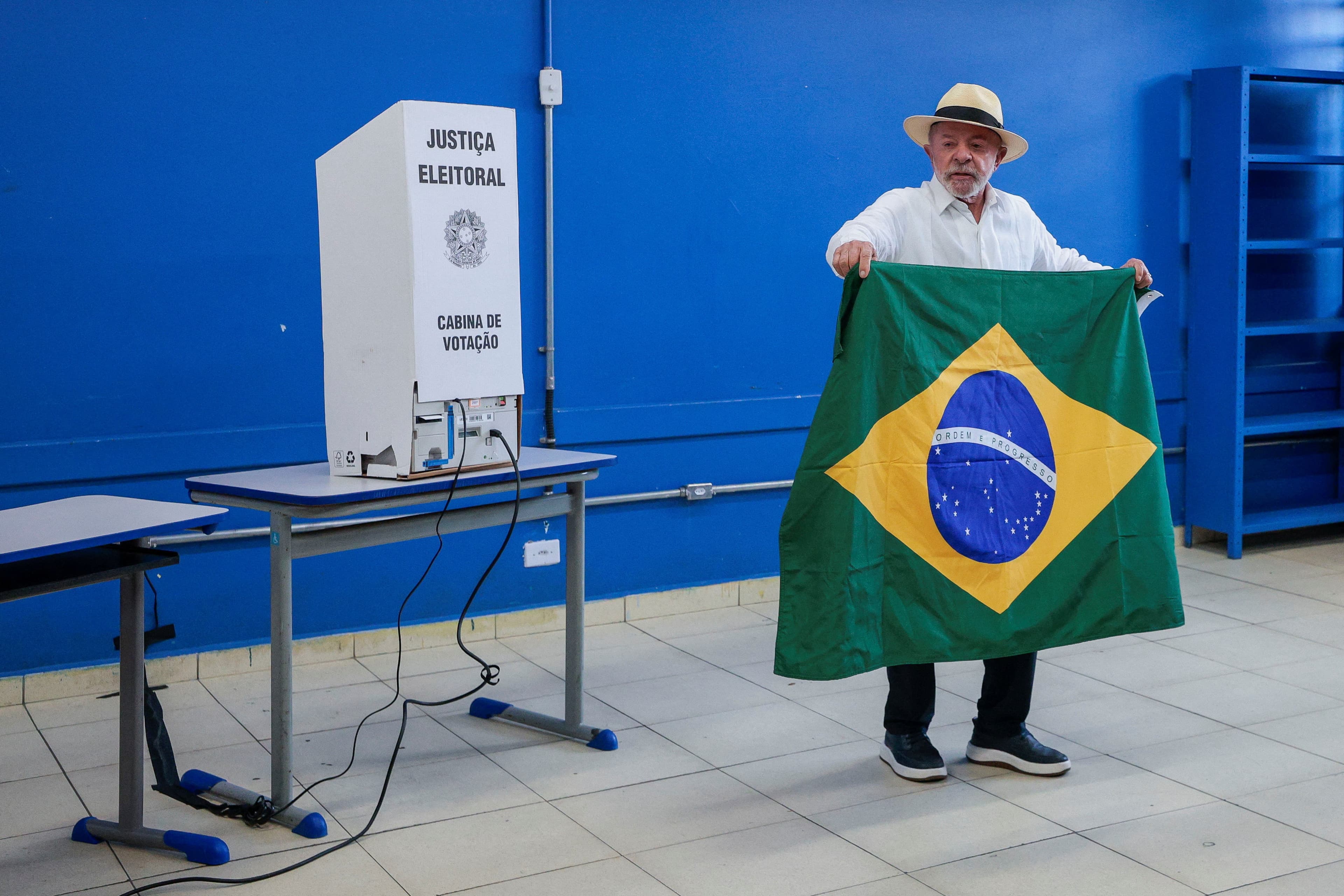 Lula se diz confiante em reeleição no segundo turno das eleições