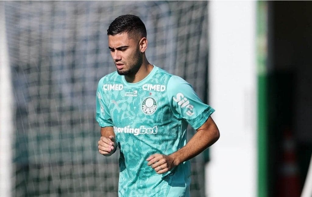 Andreas Pereira e Palmeiras planejam contrato de longa duração
