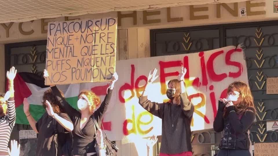 Estudantes e servidores protestam contra cortes orçamentários na França