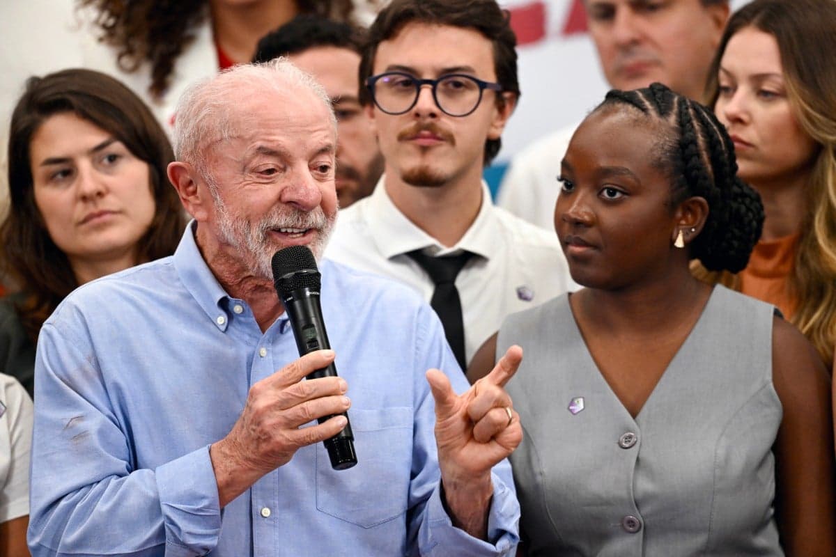 Lula admite campanha desorganizada e busca novas estratégias para o segundo turno