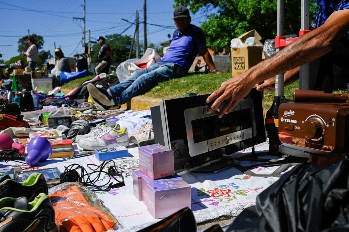 Renda dos argentinos não chega ao fim do mês, diz estudo
