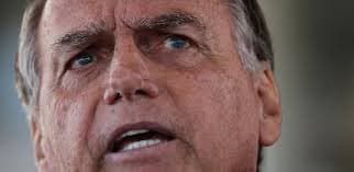 Dia em que os filhos se tornaram peça central na política de Bolsonaro