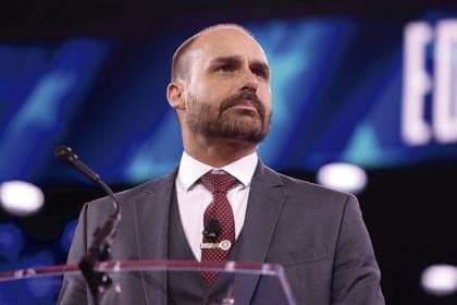 Eduardo Bolsonaro será julgado pelo STF por coação no processo