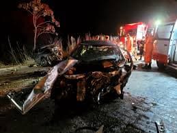 Acidente Fatal na BR-251 Envolvendo Dois Veículos Deixa Dois Mortos