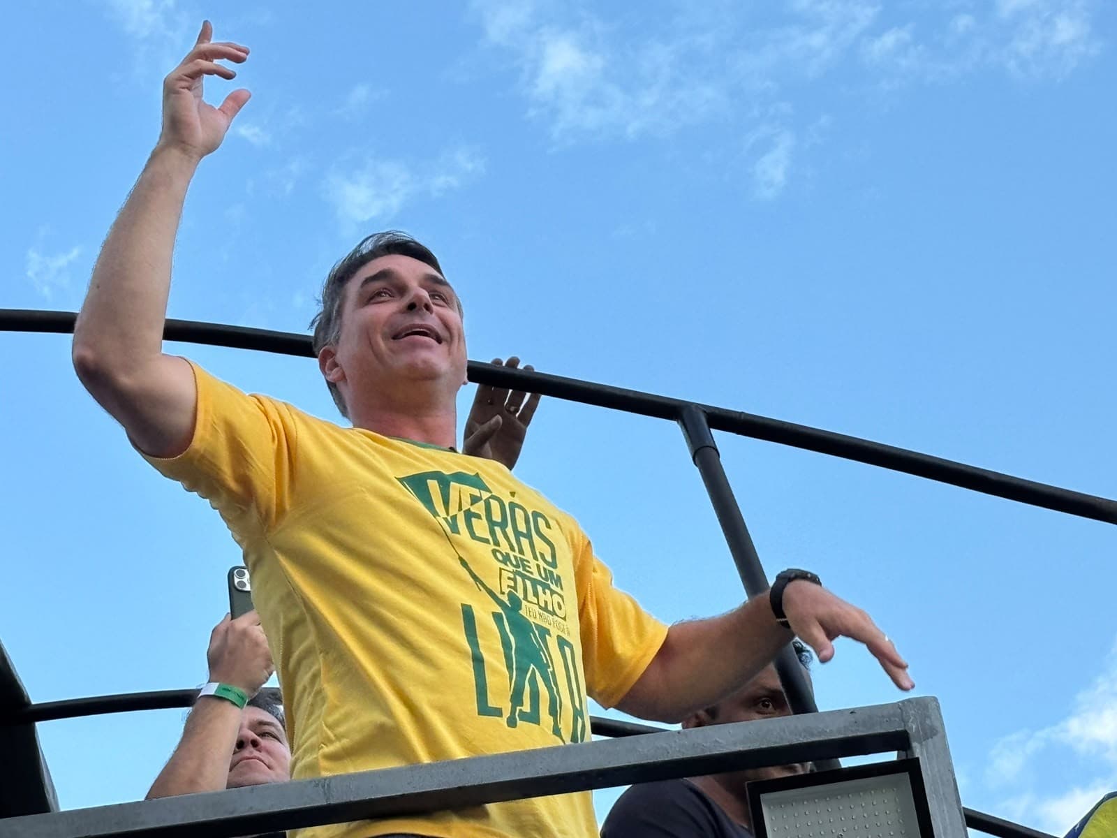 Flávio Bolsonaro comenta julgamento de Alexandre de Moraes em Belém