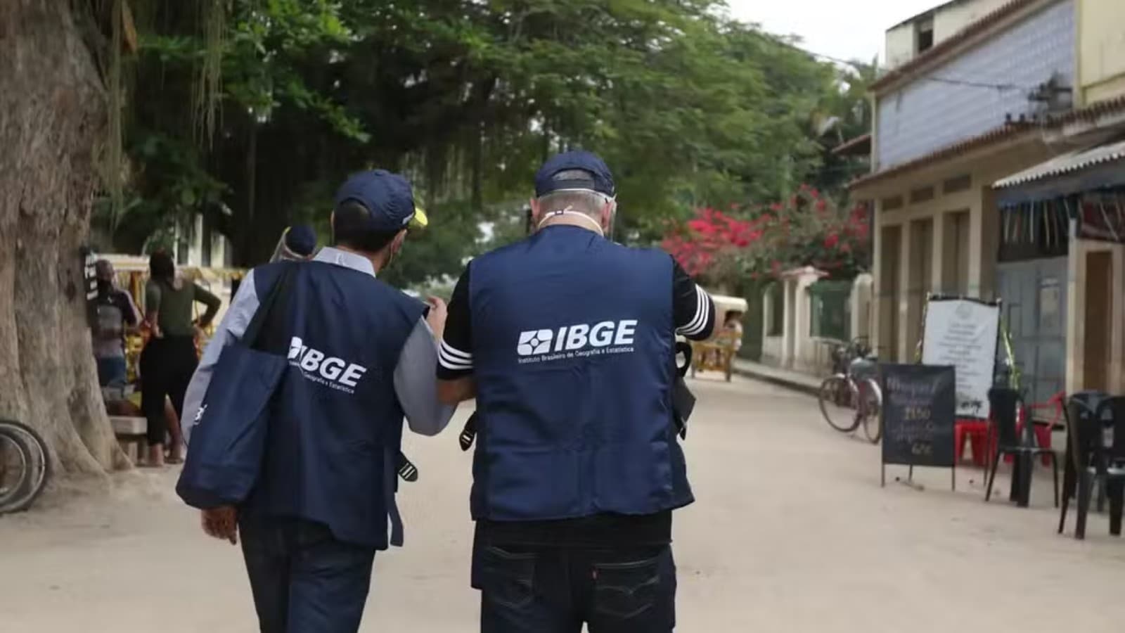 IBGE abre 9.652 vagas temporárias para censos no Brasil