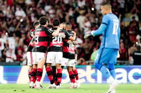 Jorge Carrascal brilha em vitória do Flamengo sobre o Botafogo