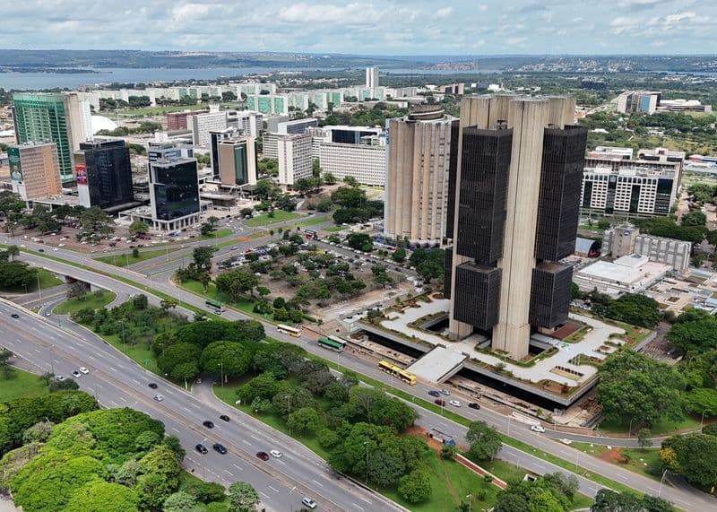 Brasília terá semana de céu limpo; chuva fraca na segunda