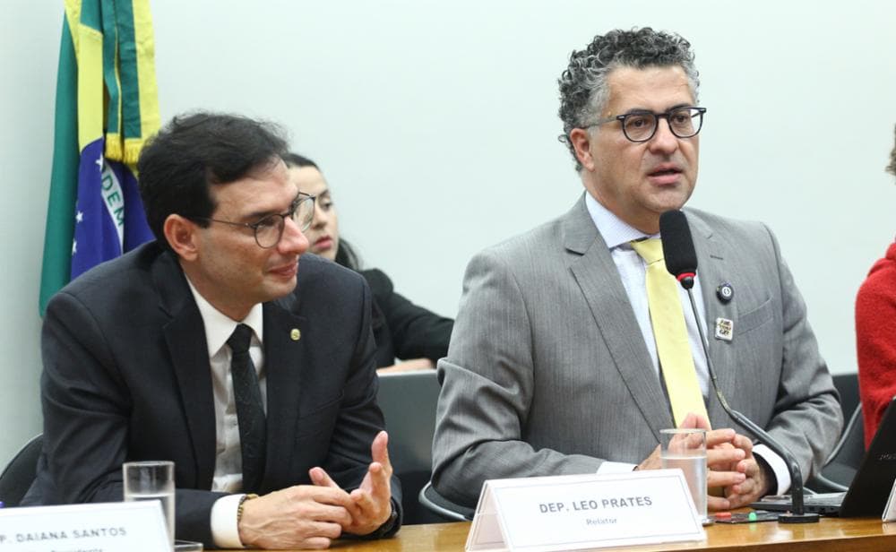 Câmara pode votar PEC sobre jornada de trabalho 40 horas hoje