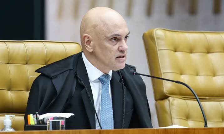 Moraes determina busca e apreensão contra fonte de jornalista em caso envolvendo Flávio Dino