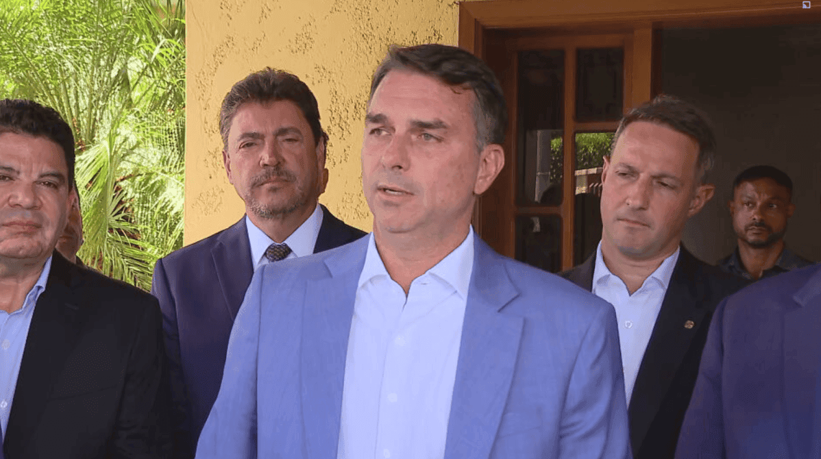 Candidatura de Flávio Bolsonaro sugere revisão do CIMCE e sua interferência no setor privado