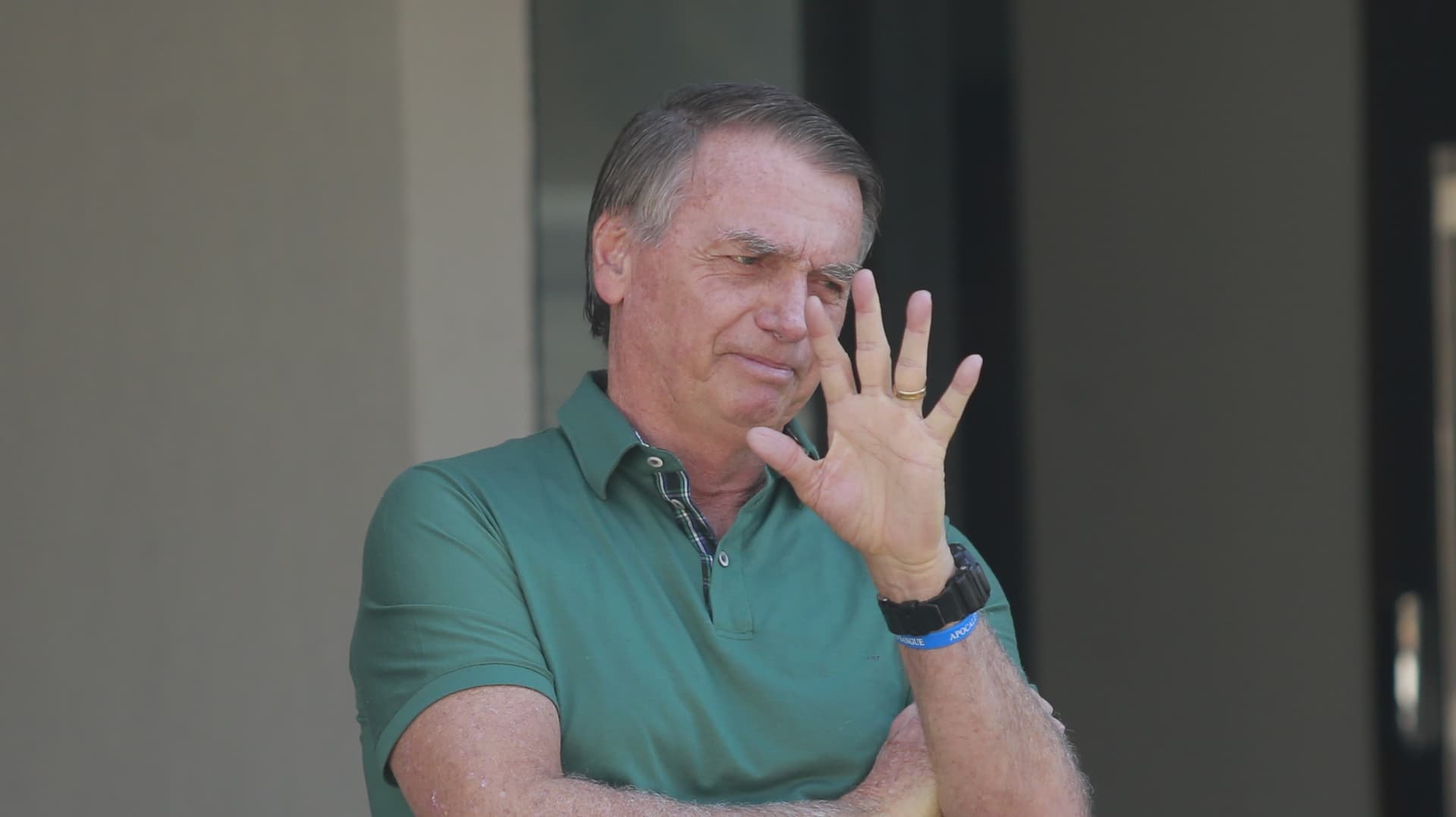 Ex-presidente Bolsonaro tem armas apreendidas pela PF