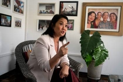 Keiko Fujimori propõe expulsão de imigrantes e atração de investimentos