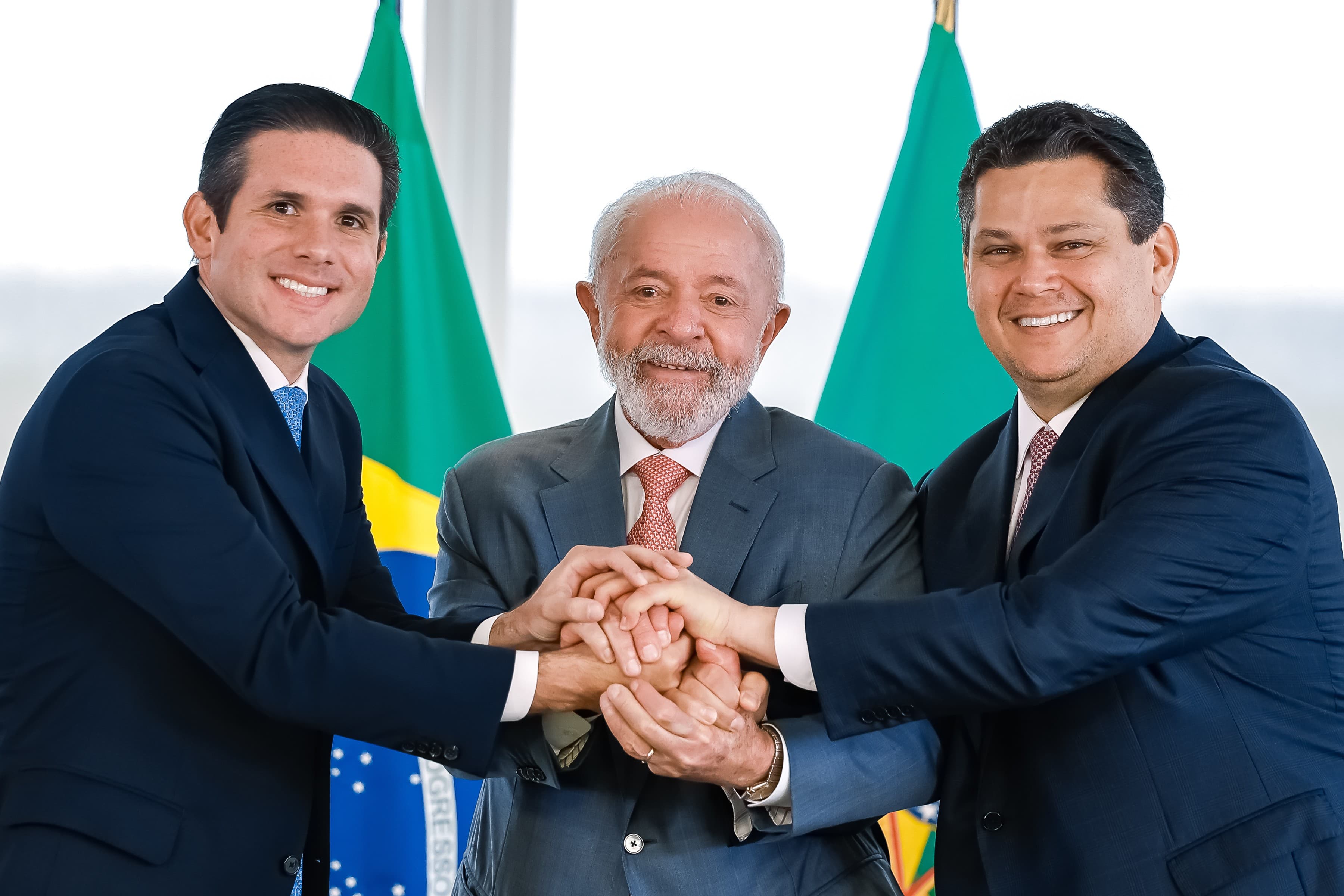 Lula e Centrão tentam reconciliar relações antes das eleições