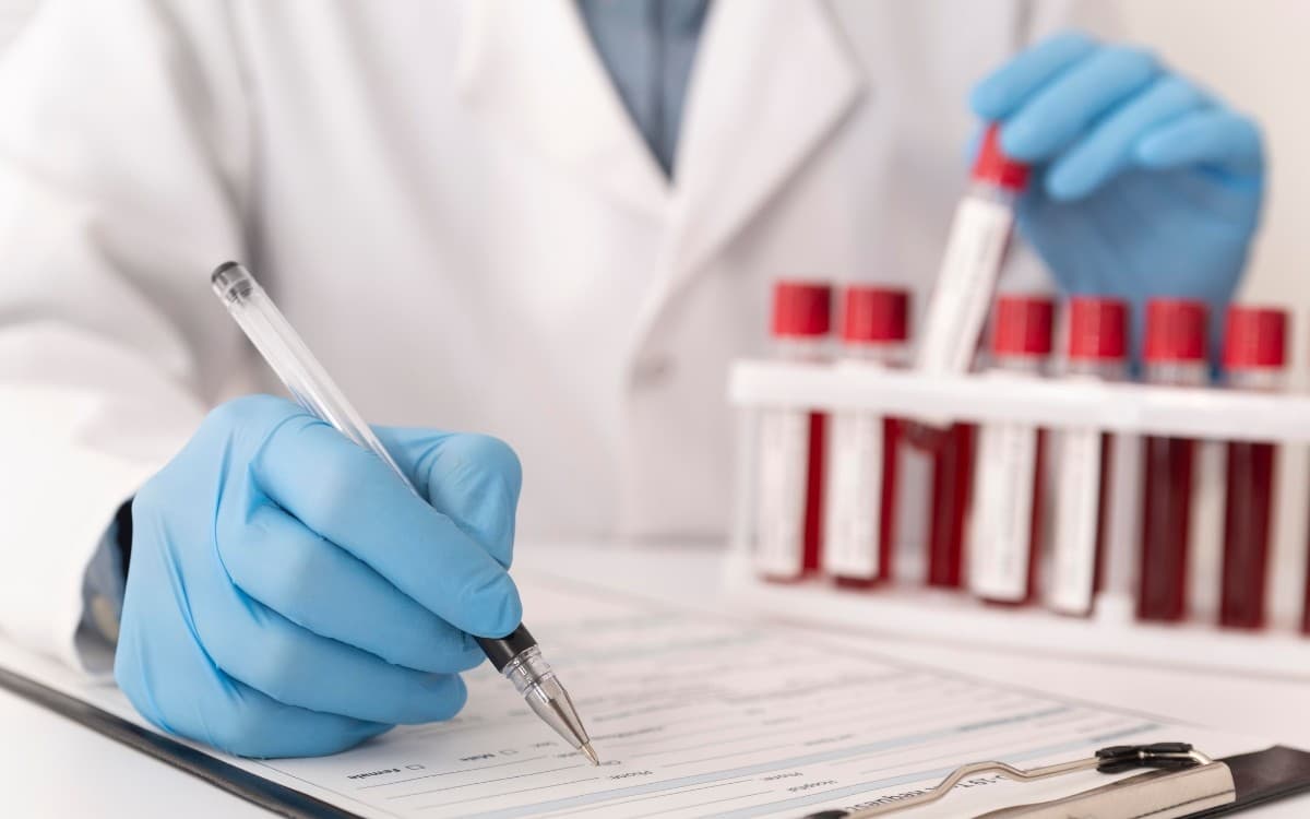 Nova lei de Lula amplia direitos para exames preventivos em empresas