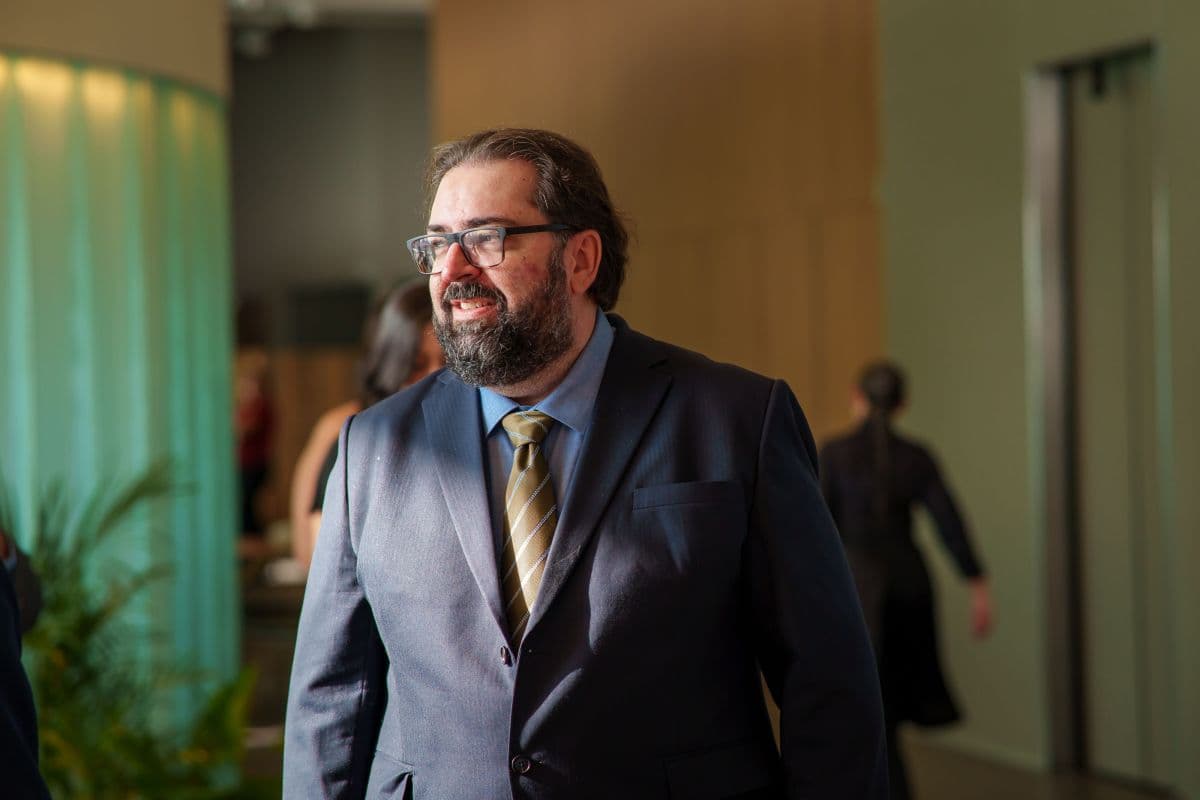 Cemig SIM Explora Novas Soluções em Energia Solar, Diz Iuri Mendonça