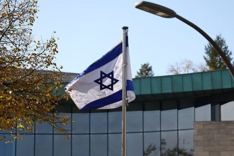 Israel ataca alvo 'terrorista' e Síria denuncia violação de soberania