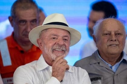 Lula lidera pesquisa e aprovações sobem antes de 2026