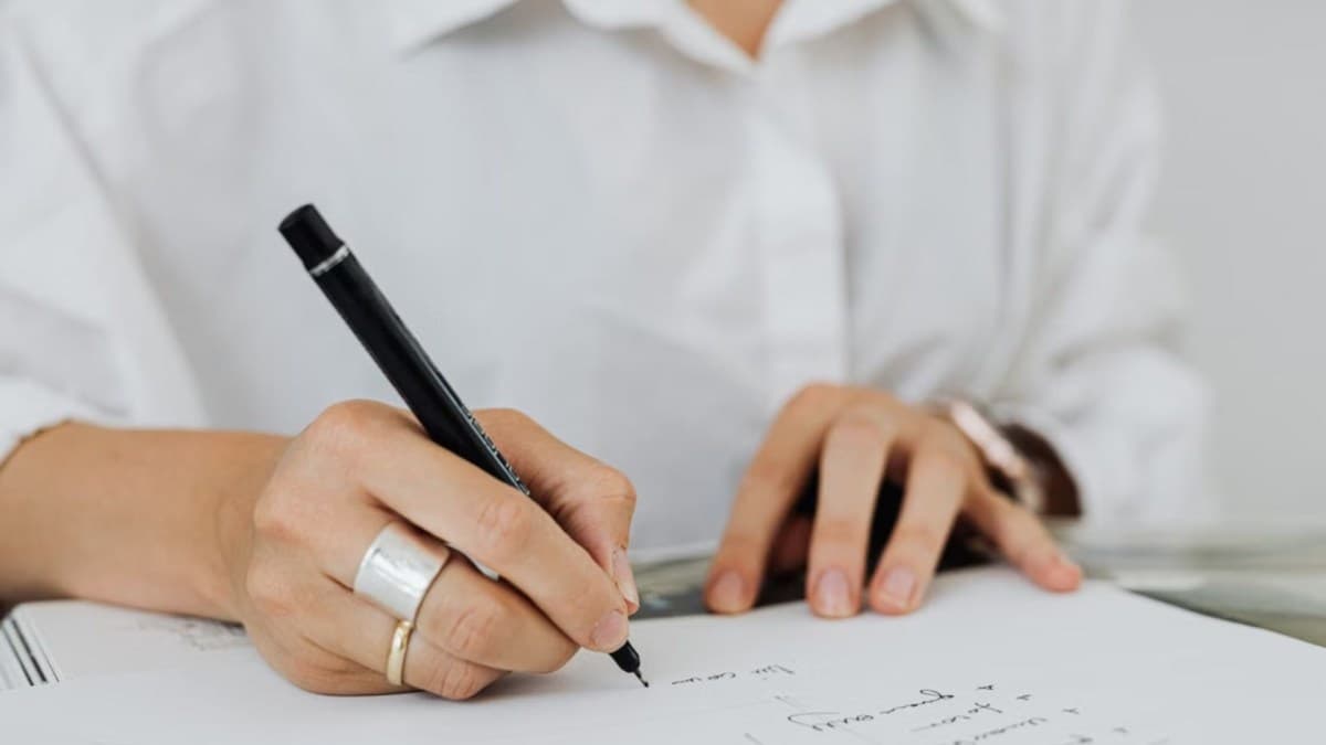 Estudo discute relação entre escrita manual e processos cerebrais