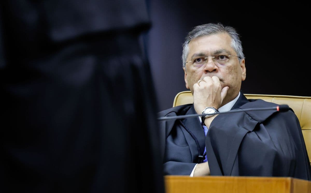Ministro Flávio Dino amplia investigações sobre emendas irregulares