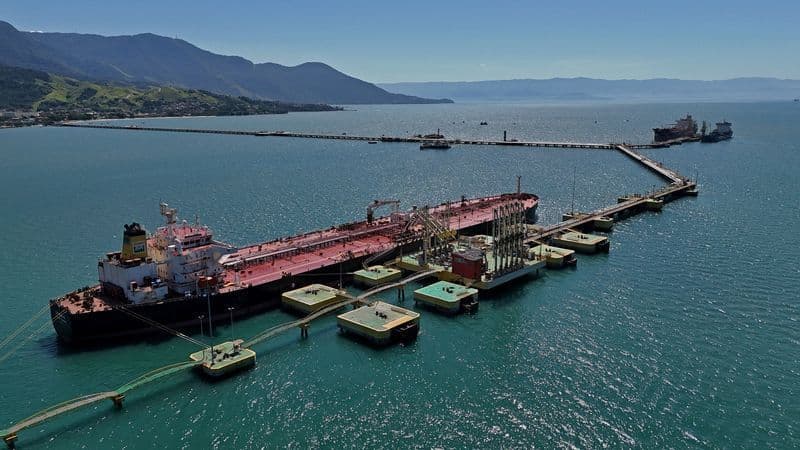 Produção de petróleo no Brasil cresce 17,3% em março