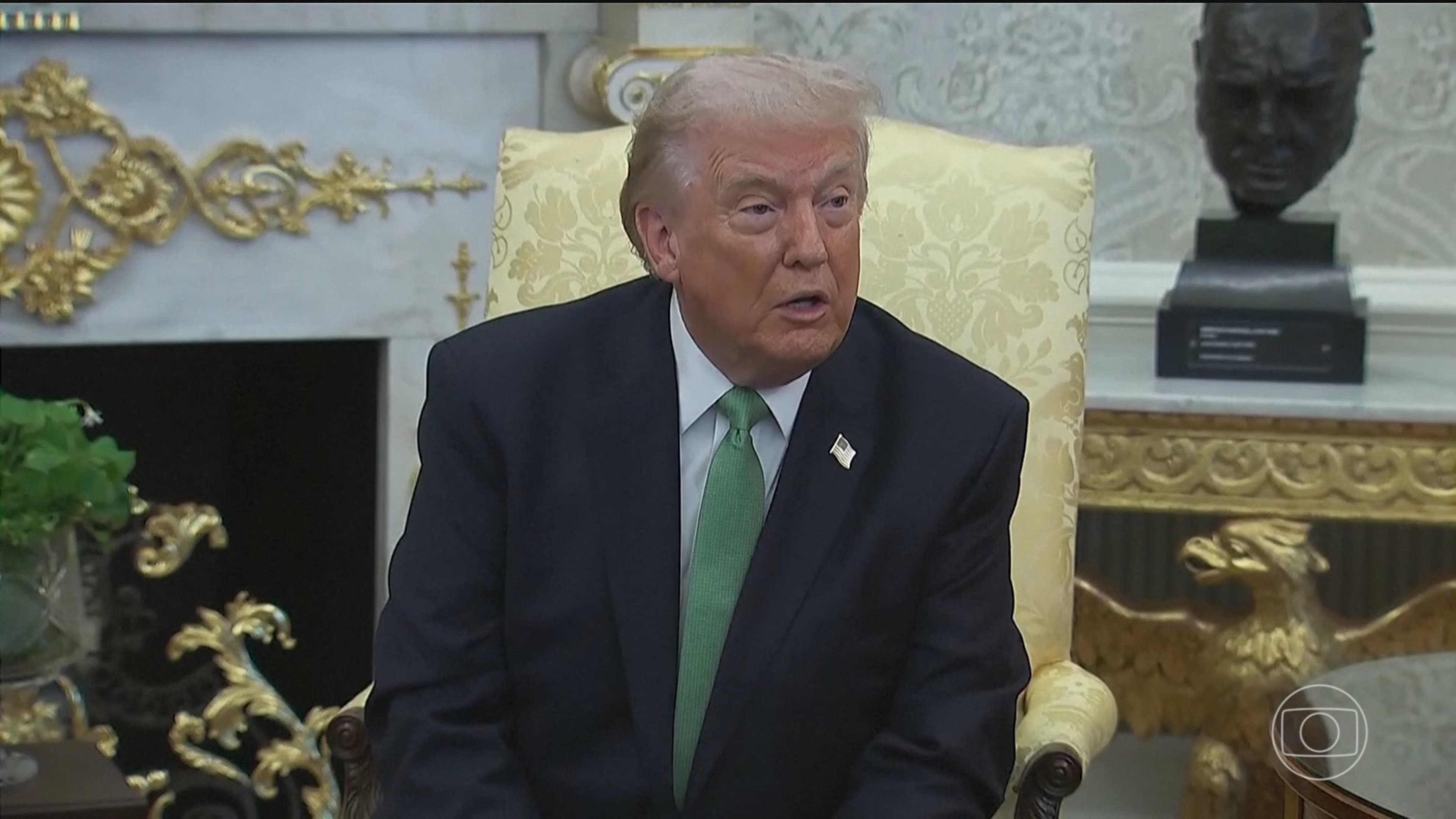 Trump impõe tarifas de 50% sobre produtos de países que armam Irã