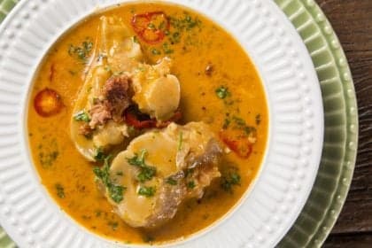 Receita de caldo de mocotó que aquece e nutre